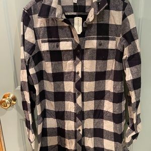 Woman’s l L bean signature chamois tunic